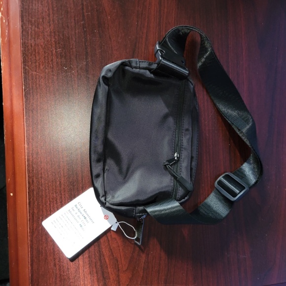 lululemon athletica Handbags - Lululemon Fanny pack